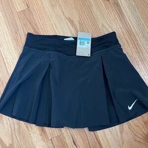 BRAND NEW W/ TAG Nike Tennis Skort